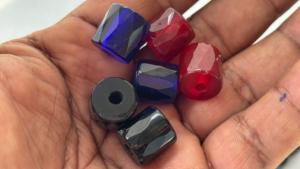 Cuentas de Vidrio Facetadas Rusas, Color Azul Cobalto y Negro, Corte Pera y Redondo, Sueltas, en Caja, para Fabricación de Joyería, Suministro al por Mayor - Product Image 5
