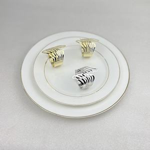 Ensemble d'anneaux de serviette en métal élégants, accessoires de décoration de table modernes pour restaurants, hôtels et maisons de luxe - Product Image 6