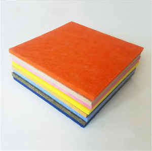Rollo de Tela Thinh Gia Huy Hecho en Vietnam, Ecológico, 100% Poliéster, Ligero, Transpirable, Impermeable, Antibacteriano y Soluble en Agua - Product Image 3