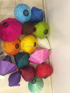 Linterna de Bambú Hecha a Mano en Vietnam, Decoración Colgante para Restaurantes, Fiestas y Bodas, Cubierta de Tela de Seda, Colorida, Venta al Por Mayor para Exportación - Product Image 4