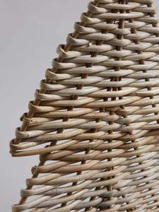 Adornos Navideños Hechos a Mano al por Mayor, Figura de Árbol Tejida de Ratán Natural con Base para Mesa Festiva - Product Image 4