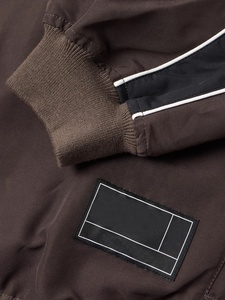 Chaqueta cortavientos con logotipo personalizado para hombre, ligera, estilo retro, de secado rápido, para uso urbano, con cremallera, para invierno. - Product Image 6