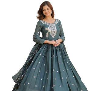 Vestido Largo Étnico Indio de Fiesta, Nuevo Modelo para Festivales, con Dupatta, Bordado y Lentejuelas, Corte Ajustado, Secado Rápido, Estilo Midi - Product Image 1