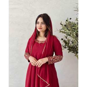 Vestido de fiesta XL Anarkali Con parte inferior y hermoso tamaño elegante Dupatta para un aspecto elegante - Product Image 5