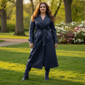 Abrigo Largo de Cuero Genuino Suave para Mujer con Forro de Seda, Estilo Vintage - Product Image 2