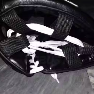 Protector de Cabeza Completo de Cuero Premium con Espuma Absorbente de Impactos y Correa Ajustable para Entrenamiento de Boxeo - Product Image 6