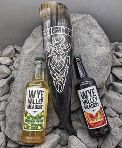 Cuerno para beber de lujo Natural pulido vikingo con soporte de cuero tamaño personalizable artesanía elegante regalo de boda - Product Image 2