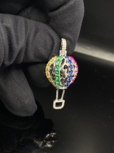 Pendentif Charme Grand Couronne Ice Drip en Alliage Plaqué Rhodium Argenté avec Diamants pour Homme et Unisexe, Collection Ice Legacy - Product Image 4