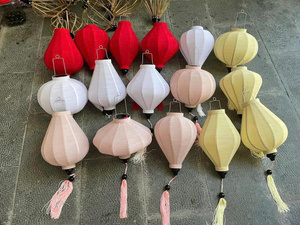 Lanterne en soie Tussah brute artisanale vietnamienne, style Hoi An, en bambou, pour mariage, décorative et élégante, vente en gros d'usine - Product Image 6
