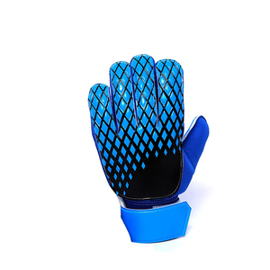 Gants de gardien de but de football de haute qualité, personnalisés, confortables et offrant une protection des mains - Product Image 2