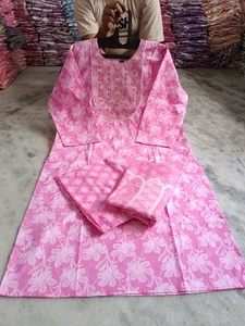 เสื้อผู้หญิงลำลองแบบยาว ผ้าฝ้ายออร์แกนิก พิมพ์ลายดอกไม้ ชุดคุรติ 3 ชิ้น กางเกงและผ้าคลุมไหล่ |   คอวี |   ไซส์ใหญ่พิเศษ (M-3xl) | งานปักผ้า - Product Image 3