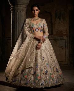 Divyam Creation Lehenga Choli en Faux Georgette Rouge Brodé, Robe Traditionnelle Indienne Longue pour Fête et Mariage, Taille Standard Femme - Product Image 6