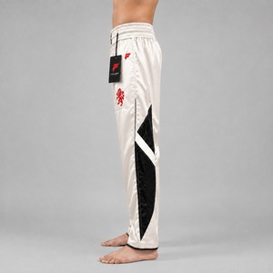 Pantalon de kick-boxing confortable avec tissu respirant, coutures renforcées et coupe flexible pour les athlètes actifs - Product Image 2
