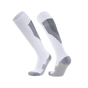 Chaussettes de football blanches mi-hautes avec motif rayé rouge, respirantes, tricotées, pour adultes, sports d'été, chaussettes de football - Product Image 2