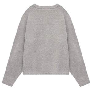 เสื้อสเวตเตอร์ถักลาย Boucle สีเทาอมน้ำตาล แขนเสื้อแบบแร็กแลน คอกลม นุ่มสบาย สไตล์ลำลองสำหรับผู้ชาย ทรงพอดีตัว อุ่นสบาย ทันสมัย เหมาะสำหรับฤดูหนาว - Product Image 2