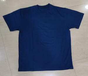 เสื้อยืดแขนสั้นผู้ชายคุณภาพสูง ระบายอากาศได้ดี แห้งเร็ว ผ้าเจอร์ซีย์โพลีเอสเตอร์/คอตตอน สีพื้น ปรับแต่งได้ ราคาเหมาะสม - Product Image 4