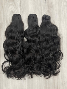 Prix de gros Cheveux humains vietnamiens ondulés, ondulations naturelles douces, pointes épaisses et volumineuses, soyeux, lisses, résistants et durables, directement de l'usine - Product Image 5