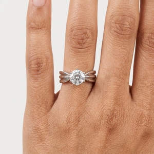 Anillo de Compromiso de Lujo con Diamante Cultivado en Laboratorio de Corte Brillante Clásico para Mujer, Marca DIFF, Platino PT950, Diamante Blanco Certificado por IGI - Product Image 4