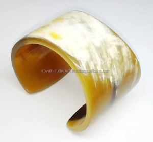 Ensemble de bracelets en corne de buffle faits à la main, écologiques, modernes et ethniques, de haute qualité, motif unique en forme de nombre, bracelets en corne foncée - Product Image 6