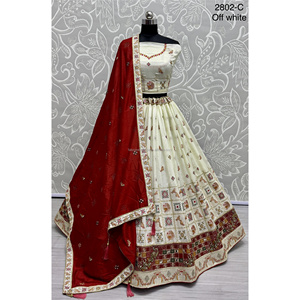 Collections de velours de vêtements de mariée indiens pour la mariée avec le travail de Zarkhan par Fabzone - Product Image 2