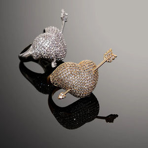 Anillo de Diamantes con Corte de Corazón en Plata Rodiada para Mujer, con Diseño de Flecha, Estilo Romántico, Joyería de Compromiso - Product Image 2