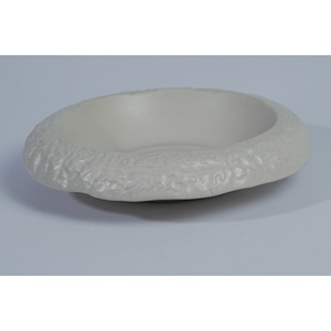 Assiettes en grès irrégulières en forme de feuille Agung, style Japandi, 8 pouces - Product Image 5