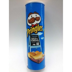 Chips de pommes de terre croustillantes au sel et au vinaigre Pringles Premium, saveur audacieuse et acidulée avec une expérience de croquant signature - Product Image 6