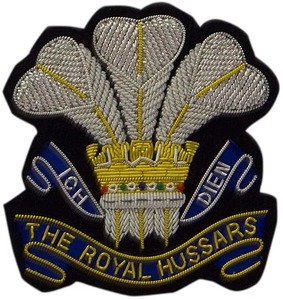 2026 Top Ranking Customized Hand Embroidered 3D Felt Sew-On Patch Blazer Badge University Tactical Crest Gold Wire OEM Services - Product Image 6