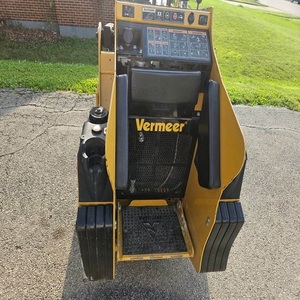 Minicargadora Vermeer eficiente para alquiler industrial y agrícola, con tecnología avanzada y robusta para sitios de proyectos. - Product Image 1