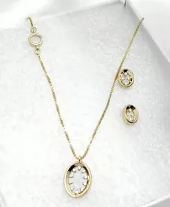 Ensemble de bijoux classiques étincelants pour femmes, occasions de cadeaux, élégant collier ovale en cristal or 18 carats avec boucles d'oreilles assorties - Product Image 1