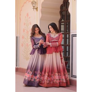 Belle fleur imprimée Lehenga Choli pour les fêtes Robes de cocktail élégantes - Product Image 2