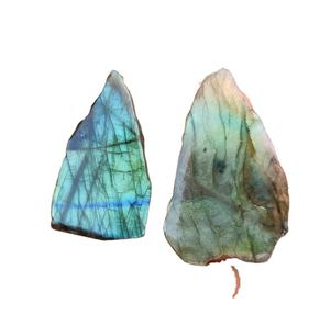 2 pièces de pierres précieuses en Labradorite naturelle, polies, rugueuses, vente en gros, provenant directement de revendeurs indiens, pierre de feu bleue - Product Image 1