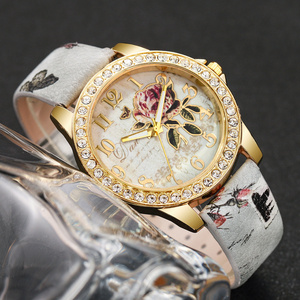 Juego de 5 Relojes Elegantes para Mujer con Brazalete, Reloj de Moda para Mujer, Regalo para Damas - Product Image 5