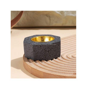 Quemador de incienso de resina religiosa de alta demanda hecho a mano para regalos de negocios Cantidad a granel disponible de la India - Product Image 1