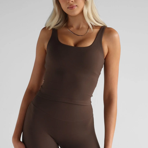 Camiseta Deportiva Personalizada de Verano para Mujer, con Doble Forro, Tirantes Gruesos, Cuello Cuadrado y Elasticidad en 4 Direcciones - Product Image 4