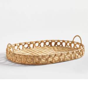 Bandejas Redondas Modernas de Madera de Mango, Duraderas y Ecológicas - Opciones Personalizables para Uso en Hogar, Hotel, Cafetería y Eventos, Aptas para Lavavajillas - Product Image 6