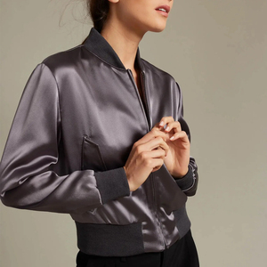 Veste bomber en satin pour femme de bonne qualité, boutonnée, surdimensionnée, coupe-vent, style streetwear, veste en soie satinée pour femme - Product Image 5