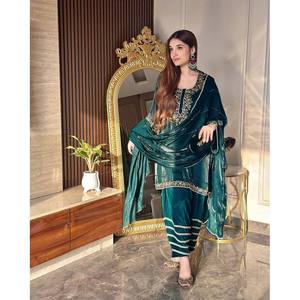Conjunto de Ropa de Diseño Indio y Pakistaní para Fiestas, Top, Pantalón y Dupatta - Product Image 2
