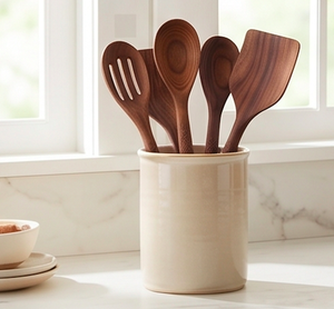 Ensemble d'ustensiles de cuisine en bois sculpté à la main, design bohème, cuillères et spatules réutilisables pour le camping et la salle à manger - Product Image 4