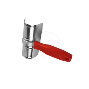 Peigne à poils chromé en acier avec manche en plastique, réutilisable, taille standard, pour usage vétérinaire, modèle Rizbro International - Product Image 4