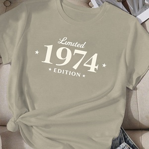 เสื้อยืดผู้หญิงใส่สบายรุ่น1974จำนวนจำกัดพร้อมดาว - Product Image 2