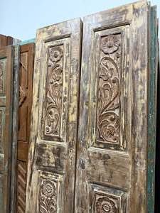 Porte en bois au design unique avec une fabrication haut de gamme pour de magnifiques entrées de maisons, disponible au meilleur prix - Product Image 2