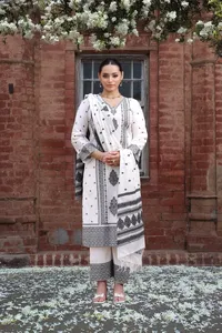 Serie Safaa Nawla: Material de Vestido sin Coser de Algodón Premium con Bordado Chikankari y Dupatta – Ropa Étnica de Diseñador para Venta al Por Mayor - Product Image 4