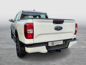 ฟอร์ด เรนเจอร์ 23 อีโคบูสต์ PHEV ดับเบิ้ลแค็บ XLT 4x4 รถกระบะ พร้อมห่วงลากจูง ระบบควบคุมความเร็วอัตโนมัติแบบปรับได้ และคุณสมบัติควบคุมระยะไกล - Product Image 4