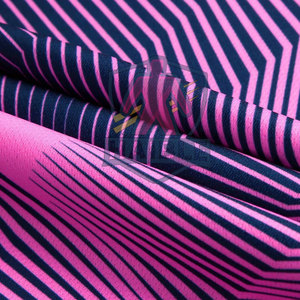 ชุดยูนิฟอร์มฟุตบอลทีมมืออาชีพ ผ้าโพลีเอสเตอร์ระบายอากาศดีเยี่ยม แบบอินเตอร์ล็อค ปรับแต่งได้ คุณภาพสูง มีสินค้าพร้อมส่ง - Product Image 5