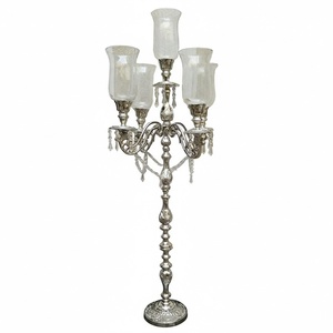 Candélabre Baroque en Argent avec Bol à Fleurs, Décoration Moderne Faite à la Main pour la Maison, Porte-Bougie Antique, Candélabre avec Bol à Vendre - Product Image 5