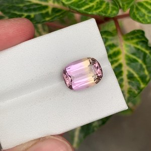 Ametrina Brasileña Natural de Corte Cojín, Gema Bicolor Suelta, Piedra Preciosa Premium para Joyería - Product Image 1