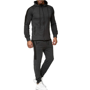Conjunto Deportivo de 2 Piezas para Hombre, Sudadera con Capucha Roja y Pantalones Deportivos con Cierre, Ropa Deportiva Informal - Product Image 3