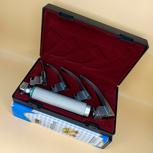 ชุดเครื่องมือส่องกล่องเสียง LAPA-737840-2-4 แบบไฟเบอร์ออปติก ยี่ห้อ Macintosh 4 ใบมีด 0-1-2-3 สำหรับผู้ใหญ่ พร้อมด้ามจับ คุณภาพพรีเมียม ใช้ซ้ำได้ - Product Image 5