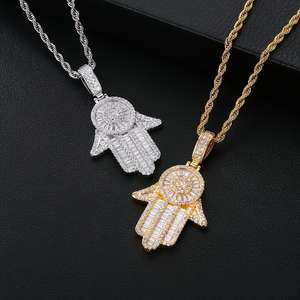 Collar con Colgante de Manos Radiantes de Fátima, Chapado en Oro de 14K sobre Plata de Ley, Estilo Hip Hop Iced Out, Amuleto de Buena Suerte para Hombres y Mujeres, Disponible en EE. UU. - Product Image 1